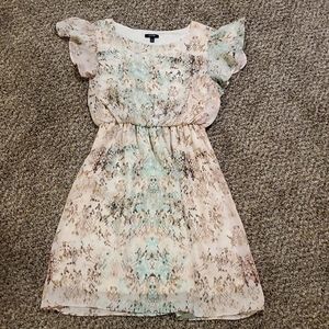 Pastel color dress fluttery cap sleeves snake skin pattern size medium